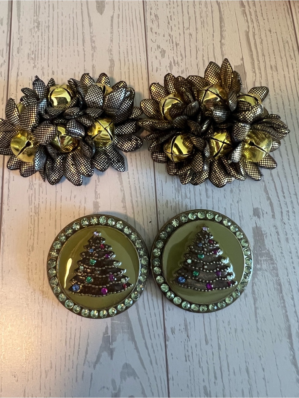 Lindsay Phillips Snaps Rare Christmas Tree & Jingle Bells - Picture 3 of 3